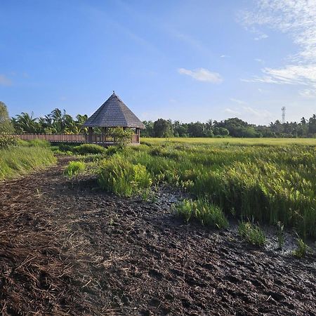 Endhaa, Divers Home Fuvahmulah Luaran gambar