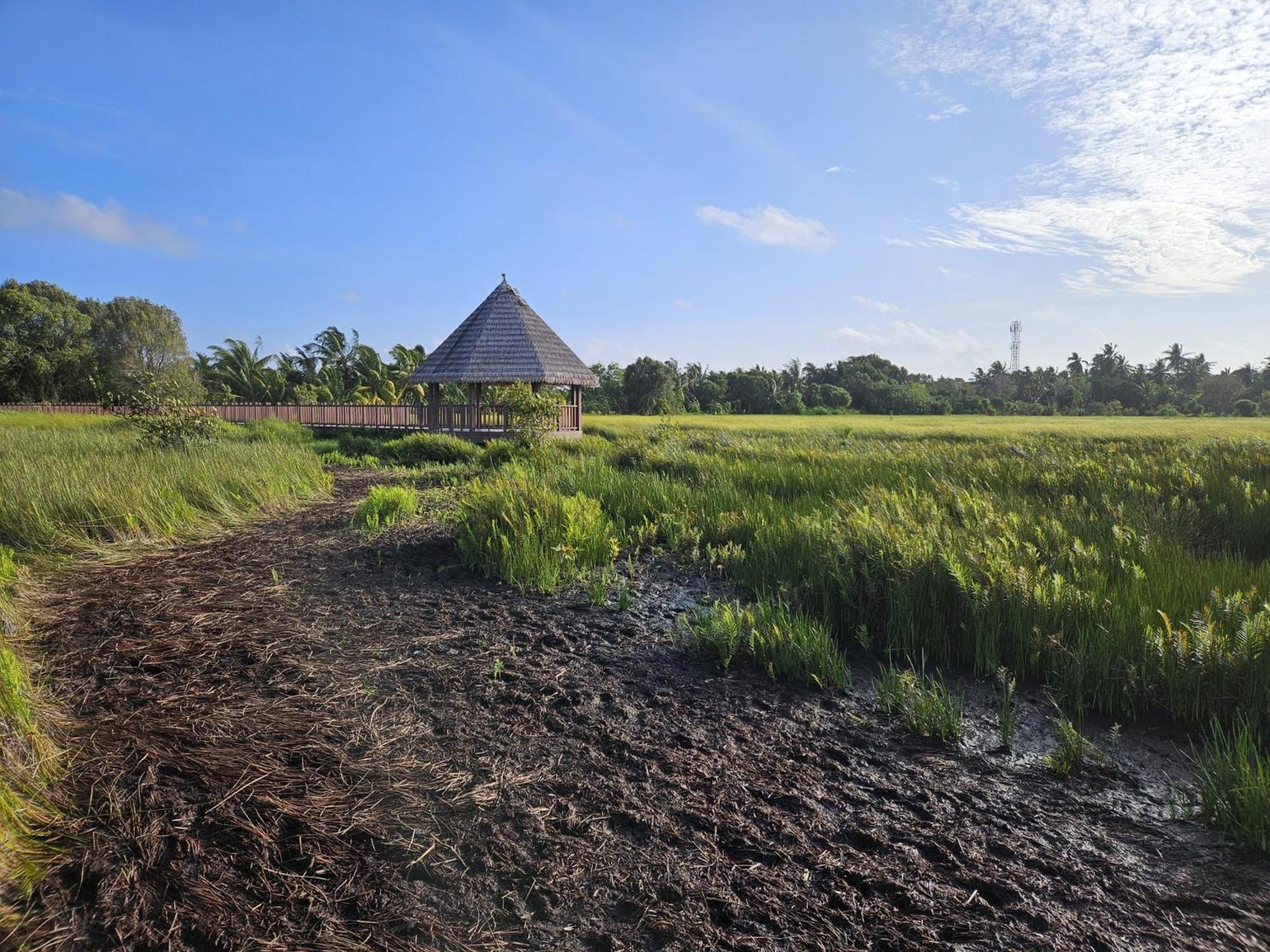 Endhaa, Divers Home Fuvahmulah Luaran gambar